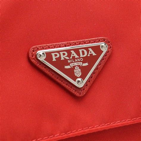 authentic prada outlet.